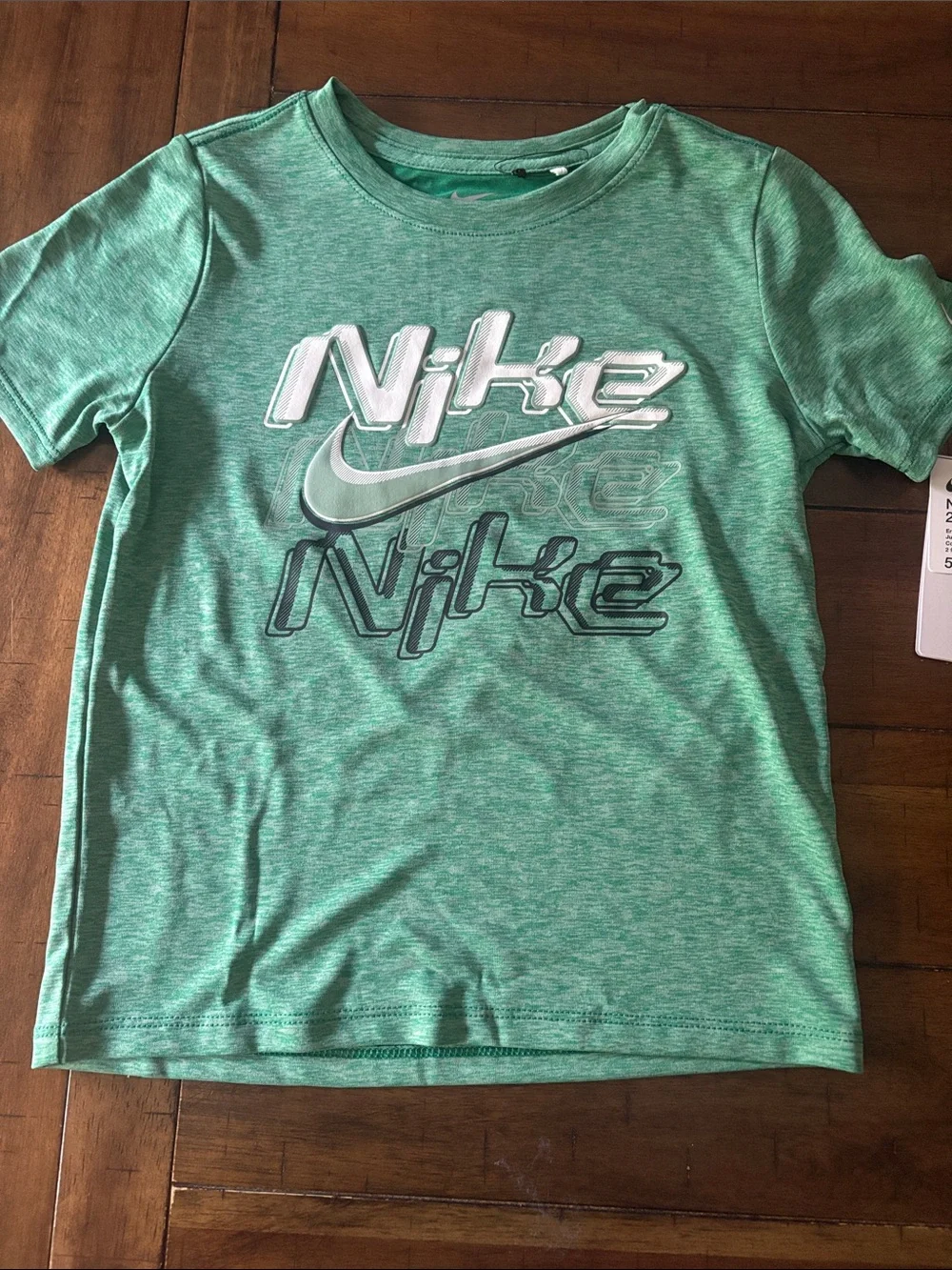 Nike Kids Boys Dri Fit Graphic Tee with Gray & Green Athletic Shorts size 5 NWT - Picture 2 of 4